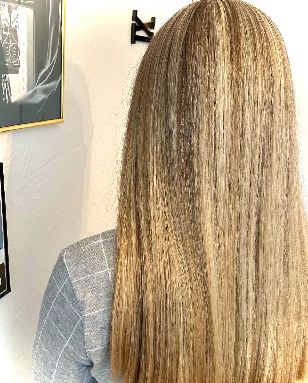 Glattes Blondes Haar